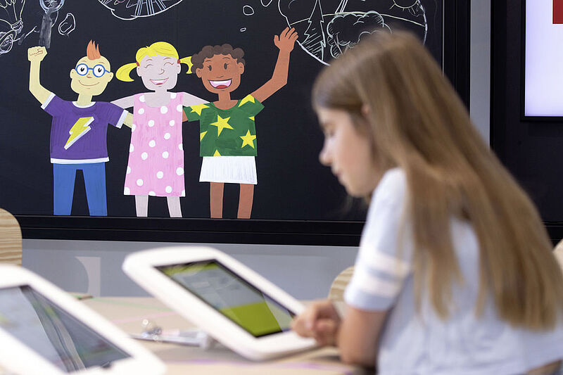 https://www.volkswagen-newsroom.com/de/pressemitteilungen/driven-by-kids-elektromobilitaet-spielend-verstehen-im-drive-volkswagen-group-forum-5099