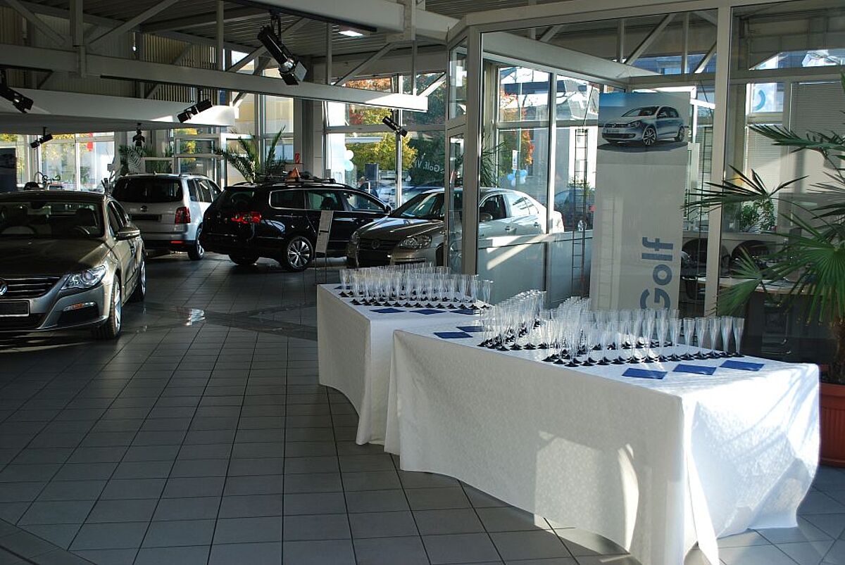 4.9.2010 - Der Sharan, der Touran, 25 Jahre Auto-Adler error_file_does_not_exist